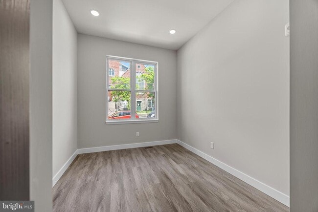 Building Photo - 405 N Simpson St