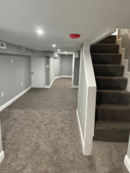 Building Photo - 3417 Chestnut Ave