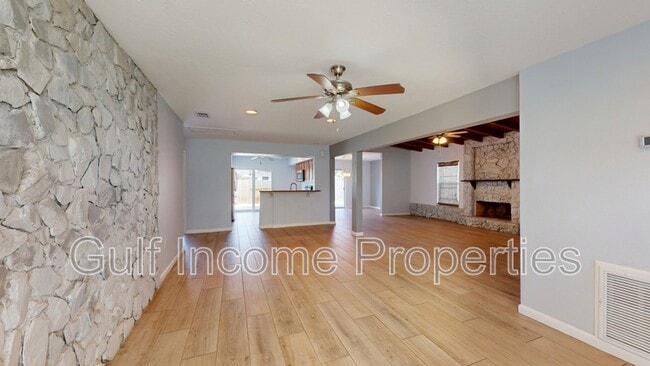 Building Photo - 406 47th St NW