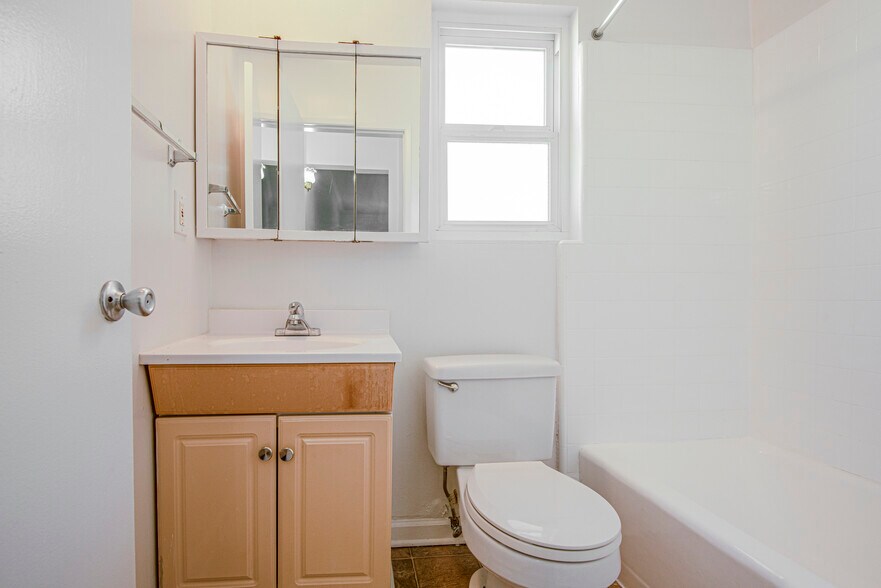 Building Photo - 5845 Interceptor St