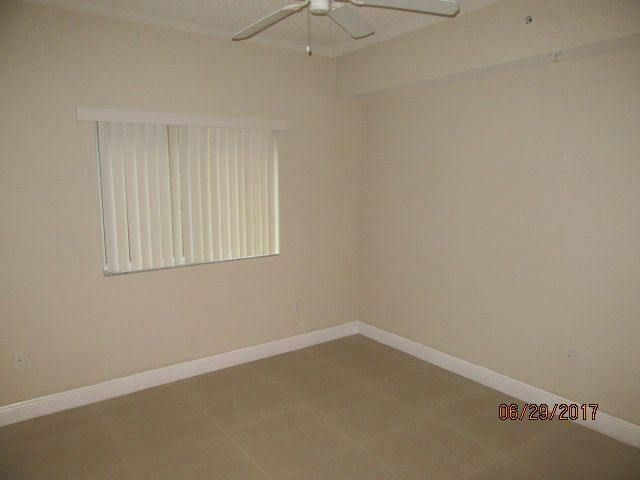 Building Photo - 6001 SW 70th St