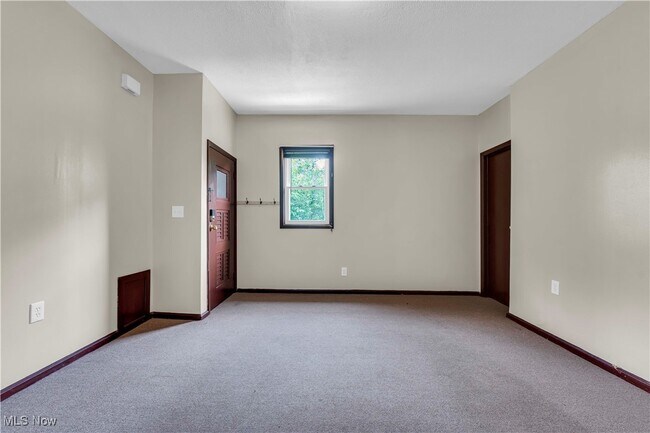 Building Photo - 1873 W 47th St