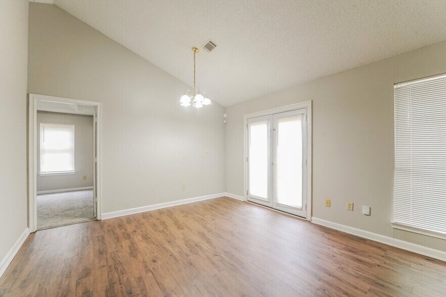 Building Photo - 1464 Cain Ct