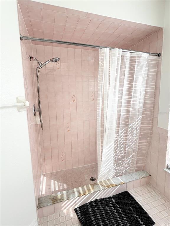 Building Photo - 1503 Overland Dr