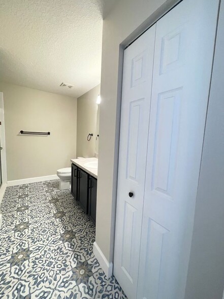 Building Photo - 5313 Cordgrass Bend Ln