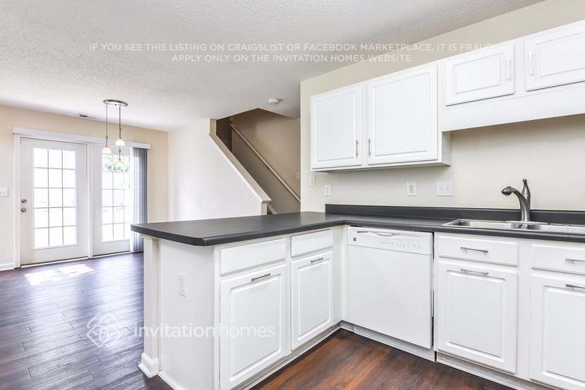 Building Photo - 3047 Bracey Pl