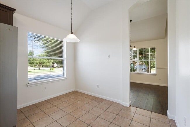 Building Photo - 3704 Pine Needle Cir