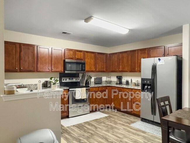 Building Photo - 204 Wildberry Ln