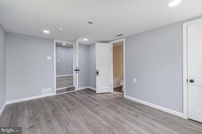 Building Photo - 1320 Conowingo Rd