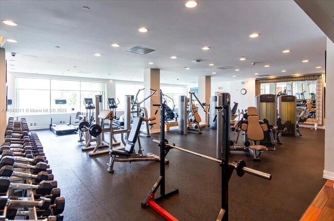 Building Photo - 2451 Brickell Ave