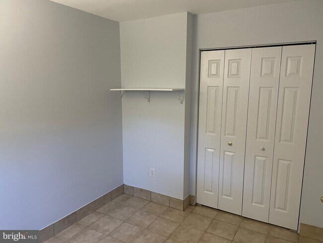 Building Photo - 3996 Royal Lytham Dr