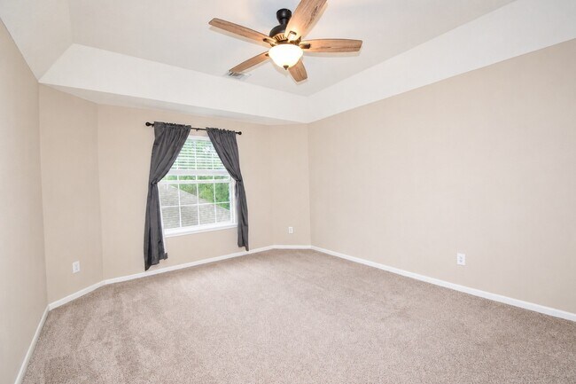 Building Photo - 7207 Emerald Glen Dr