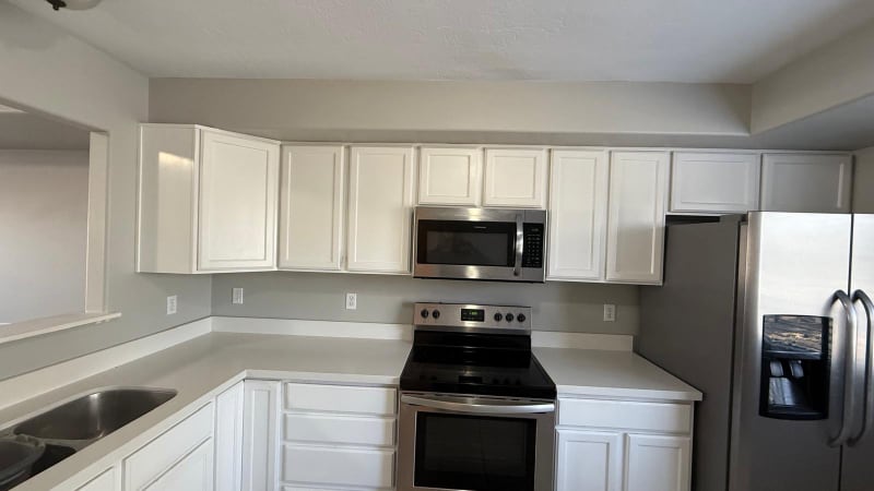 Building Photo - 365 E 760 N