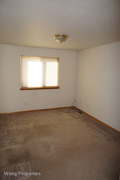 Building Photo - 3 br, 3 bath House - 5177 S. Liverpool Way...