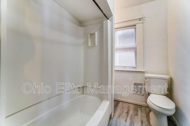 Building Photo - 888 Studer Ave