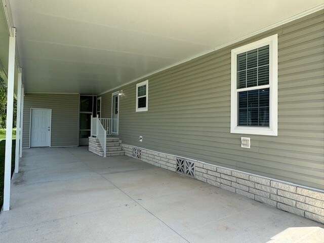 Building Photo - 3337 Walden Shores Blvd