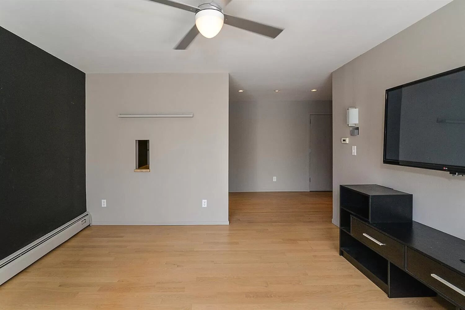 Living Room - 1531 Packard St