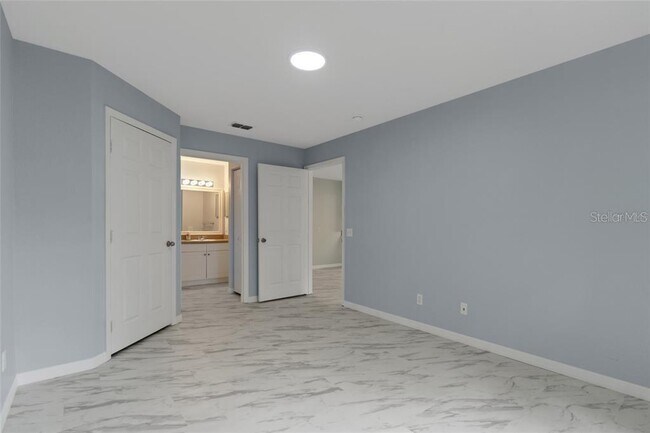 Building Photo - 5908 Brickleberry Ln