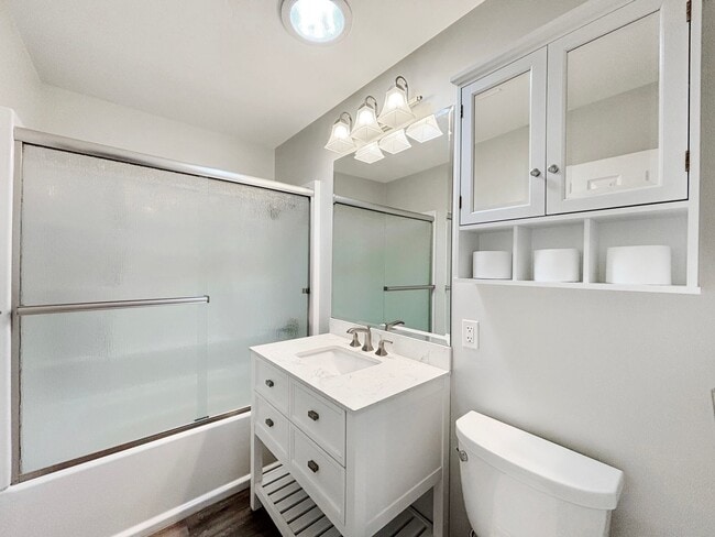 Building Photo - Beautiful 3BD/2BA House in Clairemont W/ W...