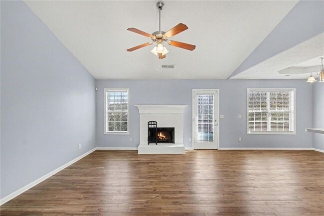 Building Photo - 843 Brandon Dr