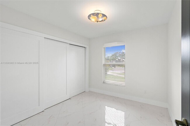 Building Photo - 13611 SW 77th St