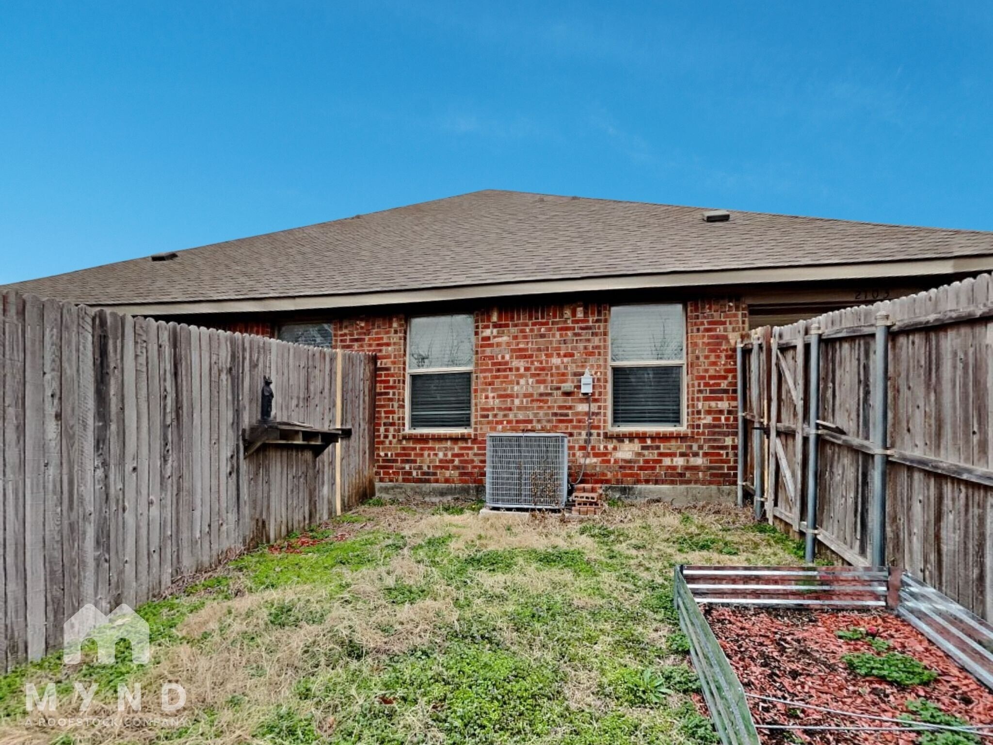 Building Photo - 2103 Colby Ln