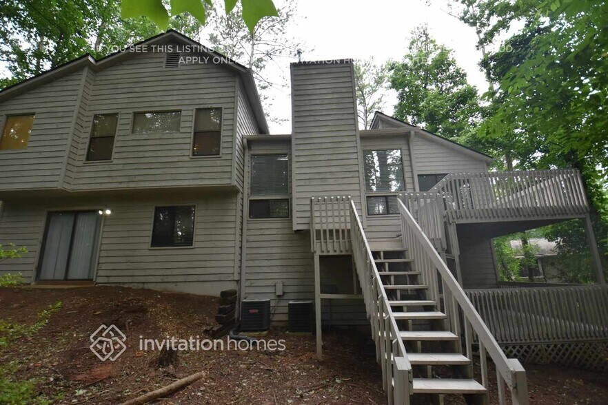 Building Photo - 310 Walking Horse Way NE