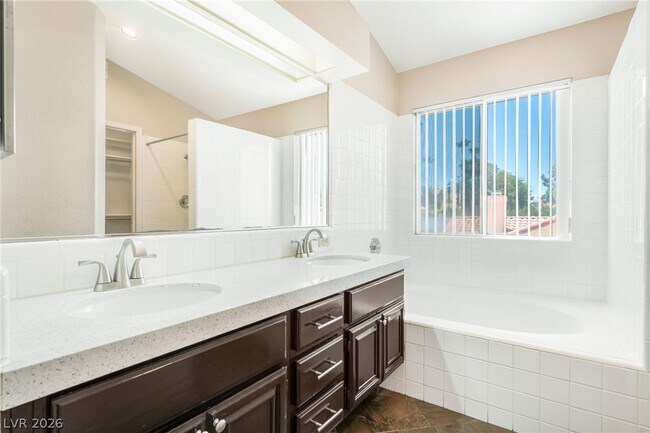 Building Photo - 1111 Sleetridge Dr