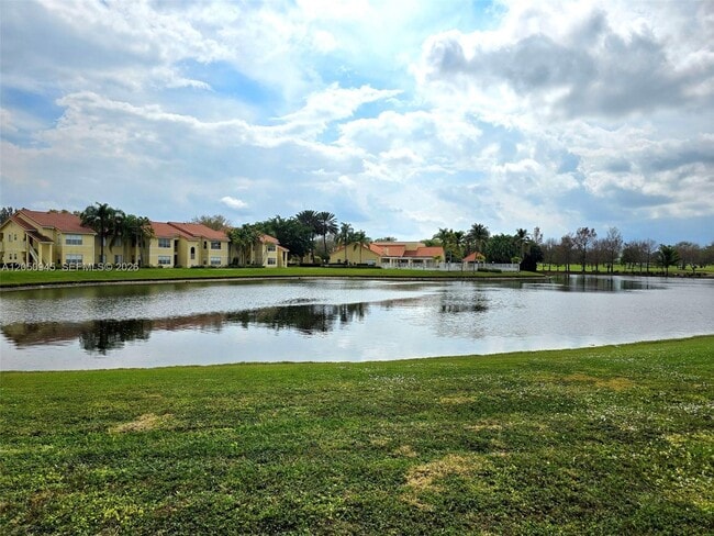 Building Photo - 12950 Vista Isles Dr