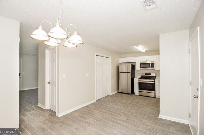 Building Photo - 7985 E Field Dr