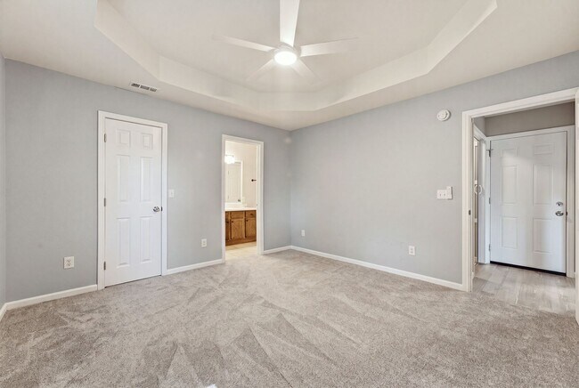 Building Photo - This beautiful ranch-style home