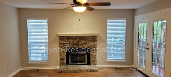 Building Photo - 2127 Morris Hill Rd