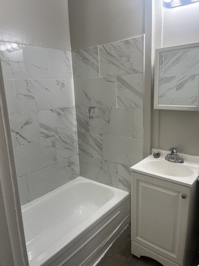 Building Photo - 2427 N 57th St