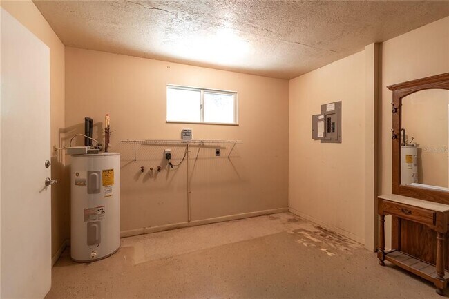 Building Photo - 10886 SW 90th Terrace