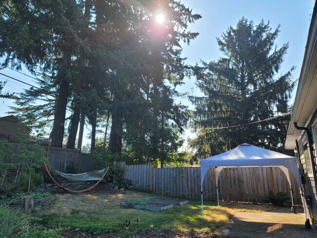 Building Photo - 1110 SE 113th Ave