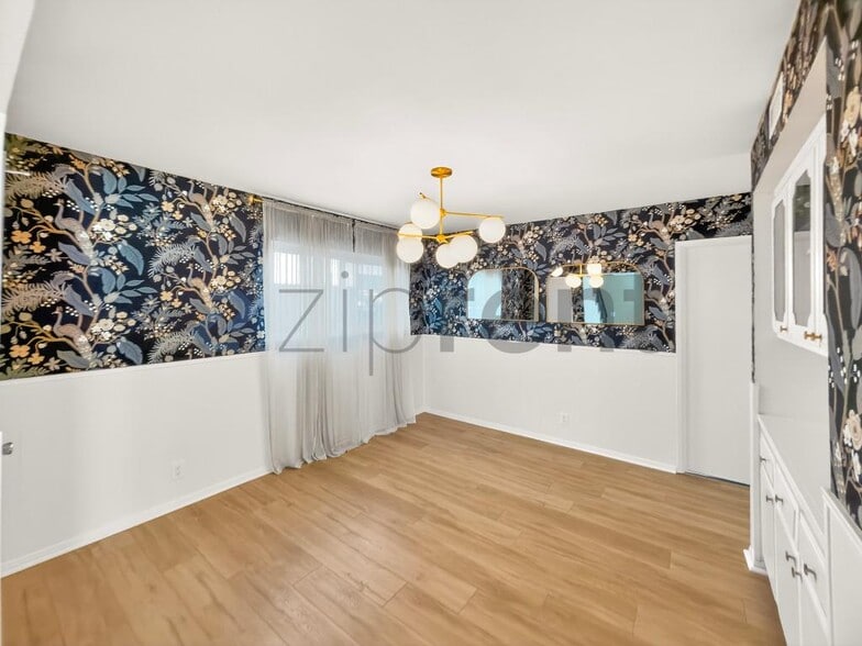 Building Photo - 13626 Cerise Ave