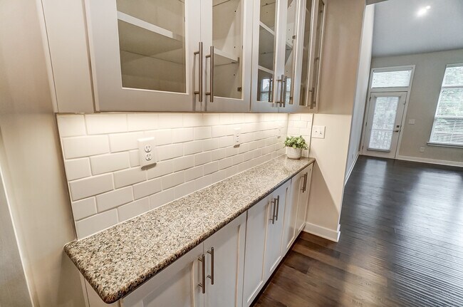 Building Photo - 5805 Barrowlands Ct