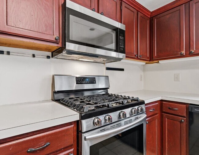 Building Photo - 1305 Minter Rd