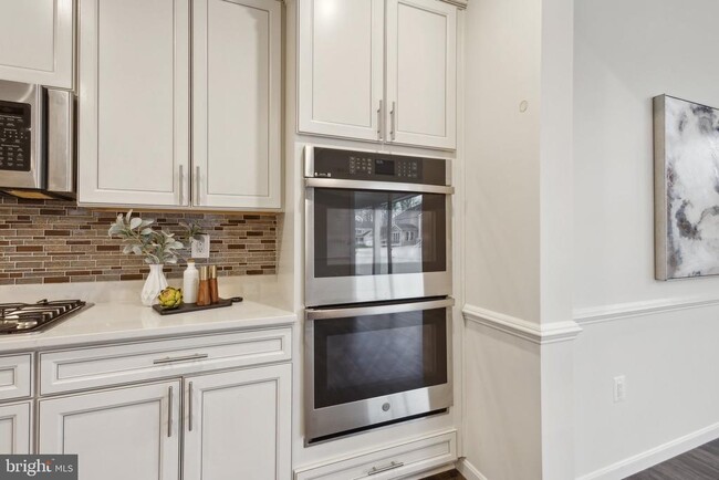 Building Photo - 7810 Bexley Ln