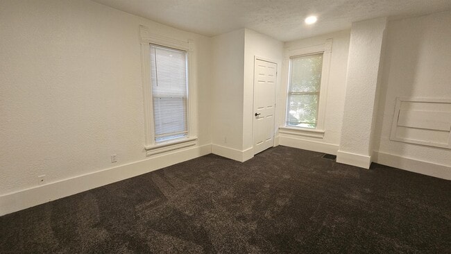 Building Photo - 415 Harrison Ave