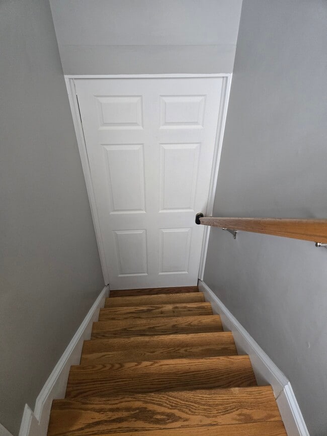 Building Photo - 182 Danielle Dr