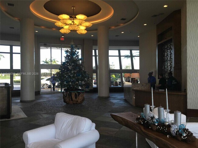 Building Photo - 2641 N Flamingo Rd