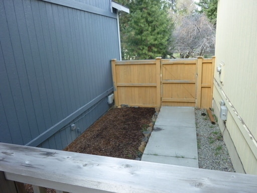 Building Photo - 3 Bed/2.5 Bath Single Family Home Close to the Old Mill