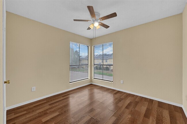 Building Photo - 8405 Wilcrest Dr
