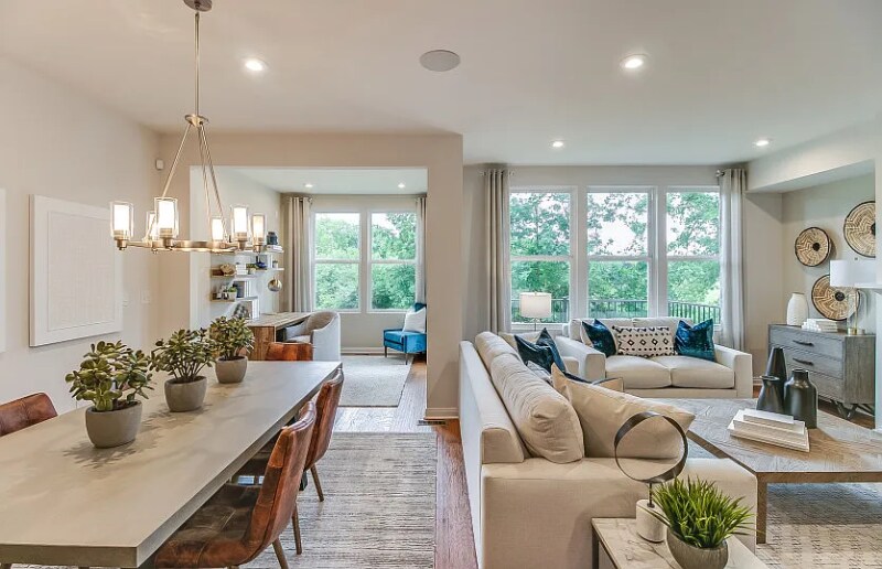 Building Photo - 421 Addison Cir