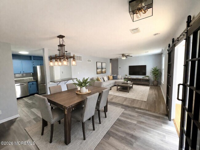 Building Photo - 5-6-6 Atlanta Ct