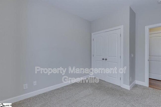 Building Photo - 334 Easterlin Way
