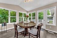 Building Photo - 6690 Green Valley Ct SE