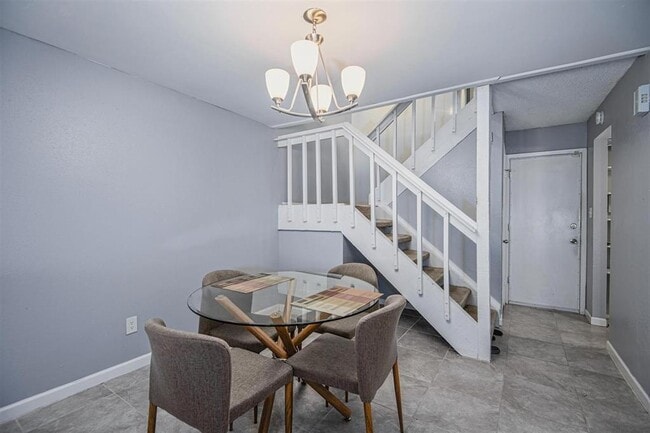 Building Photo - 12510 Newbrook Dr