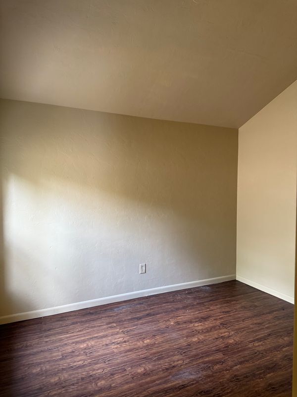 Building Photo - 4304 SW 70th Terrace